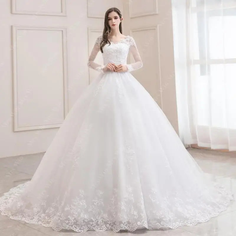 Best Selling 2024 Long Sleeve V Neck Lace Wedding Dress 2025 Vintage Bride Bridal Ball Gown Modest Wedding Dresses  Customized