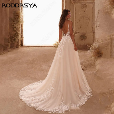 RODDRSYA Spaghetti Straps Glitter Wedding Dresses V-Neck Shiny Tulle With Applique Backless Bohemia Lace Bridal Gowns Plus Size