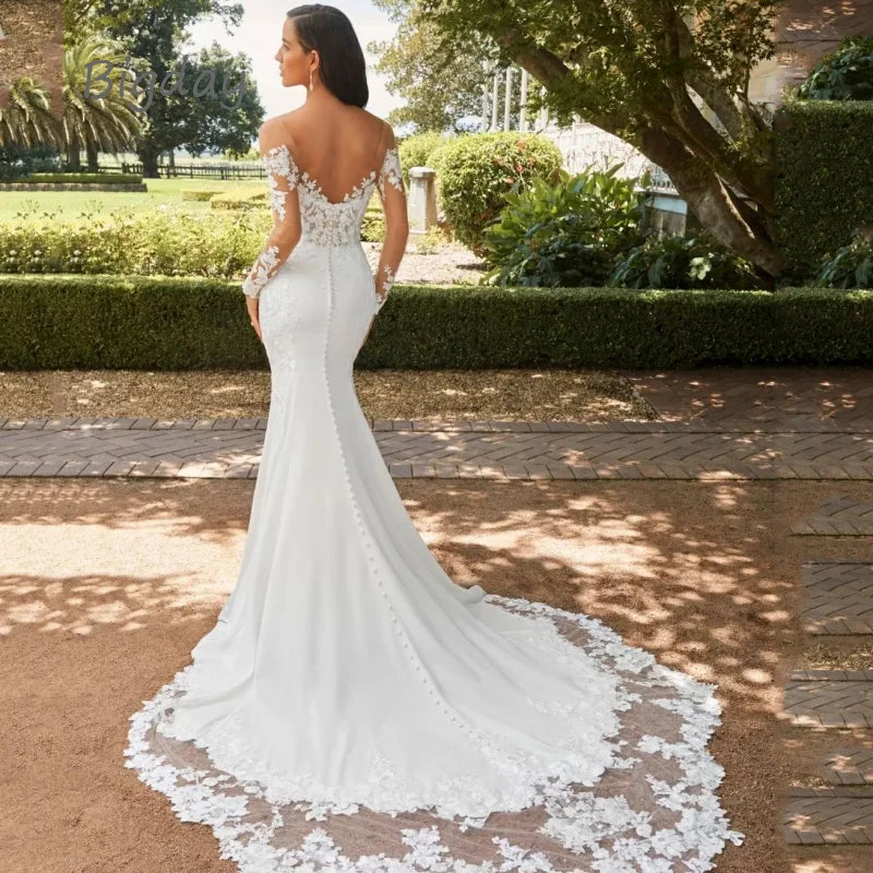 Elegant Sweetheart Mermaid Wedding Dress White Long Sleeve Open Back Lace Bridal Gown Train