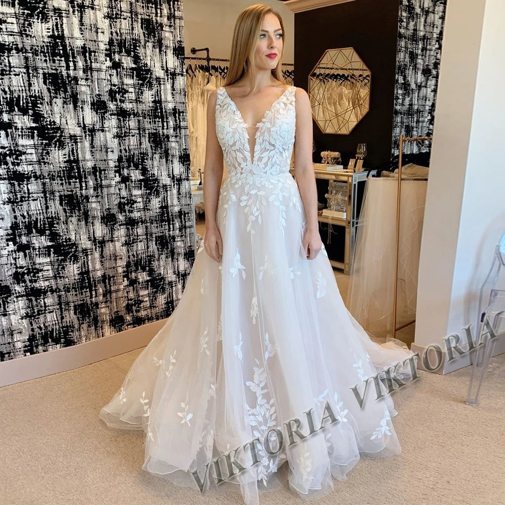 VIKTORIA Fashion Aline Wedding Dresses V-neck Custom-Made Court Train Appliques Sleeveless Robe De Mariée Engagement Plus