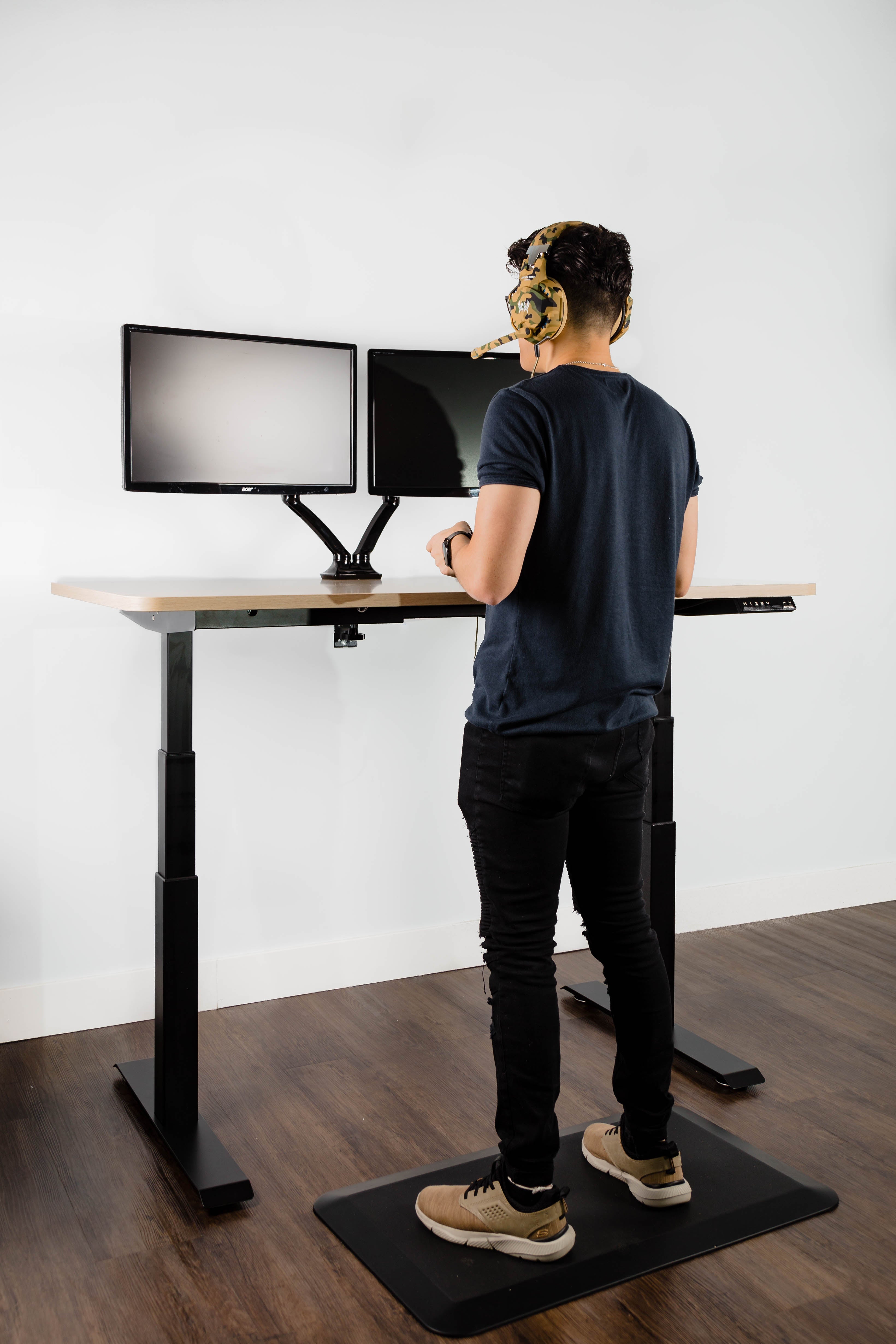 Standing Office Desk by EFFYDESK