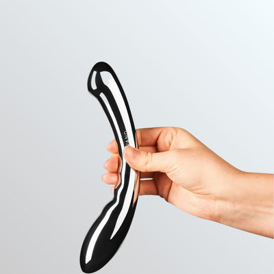 Le Wand Stainless Arch Metal Double-Sided G-Spot Dildo by Condomania.com