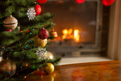 Festive Beeswax Tea Light by Sister Bees